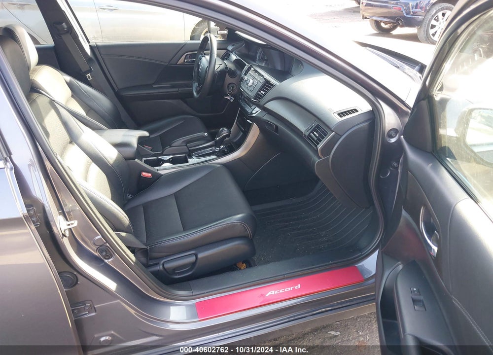 2016 HONDA ACCORD SEDAN VIN: 1HGCR2F59GA189917