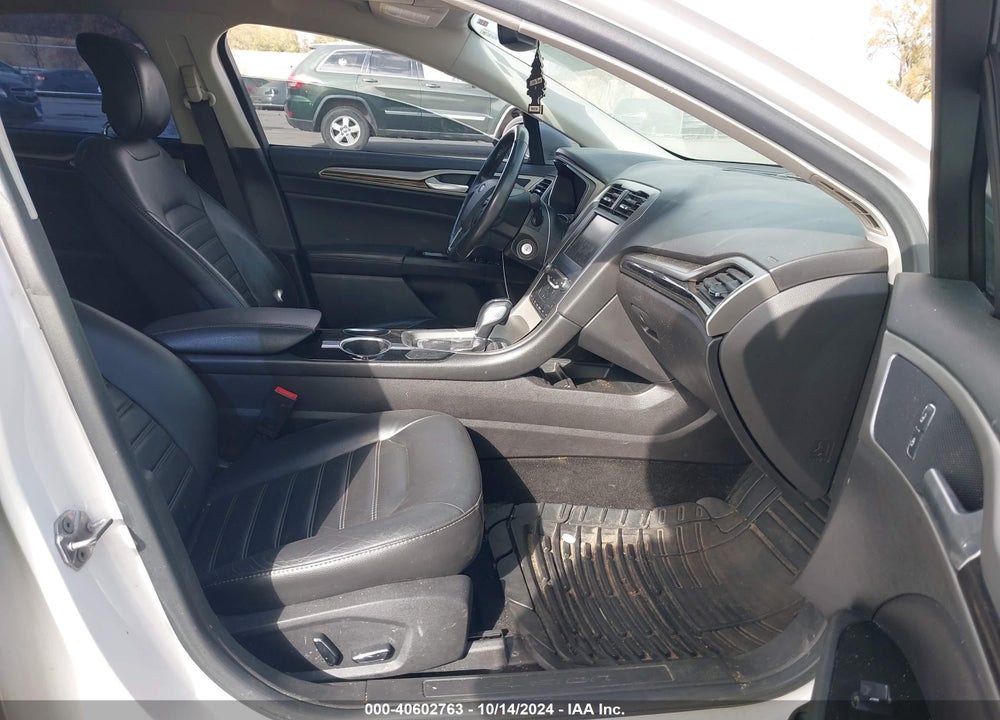 2013 FORD FUSION SE VIN: 3FA6P0HR0DR208609