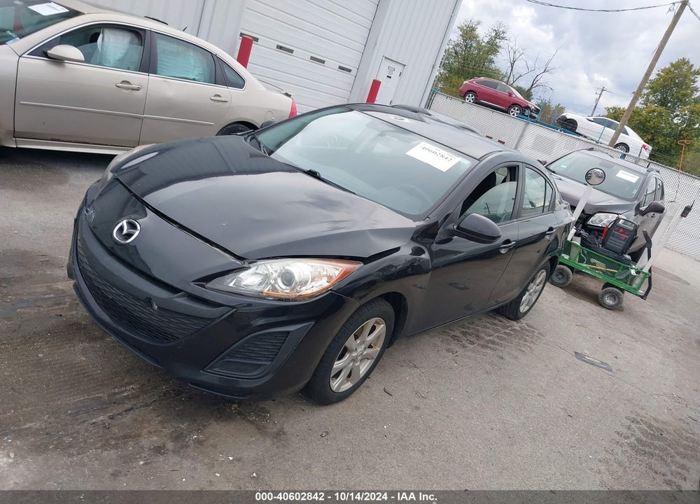 2011 MAZDA 3 I TOURING VIN: JM1BL1VF3B1386400