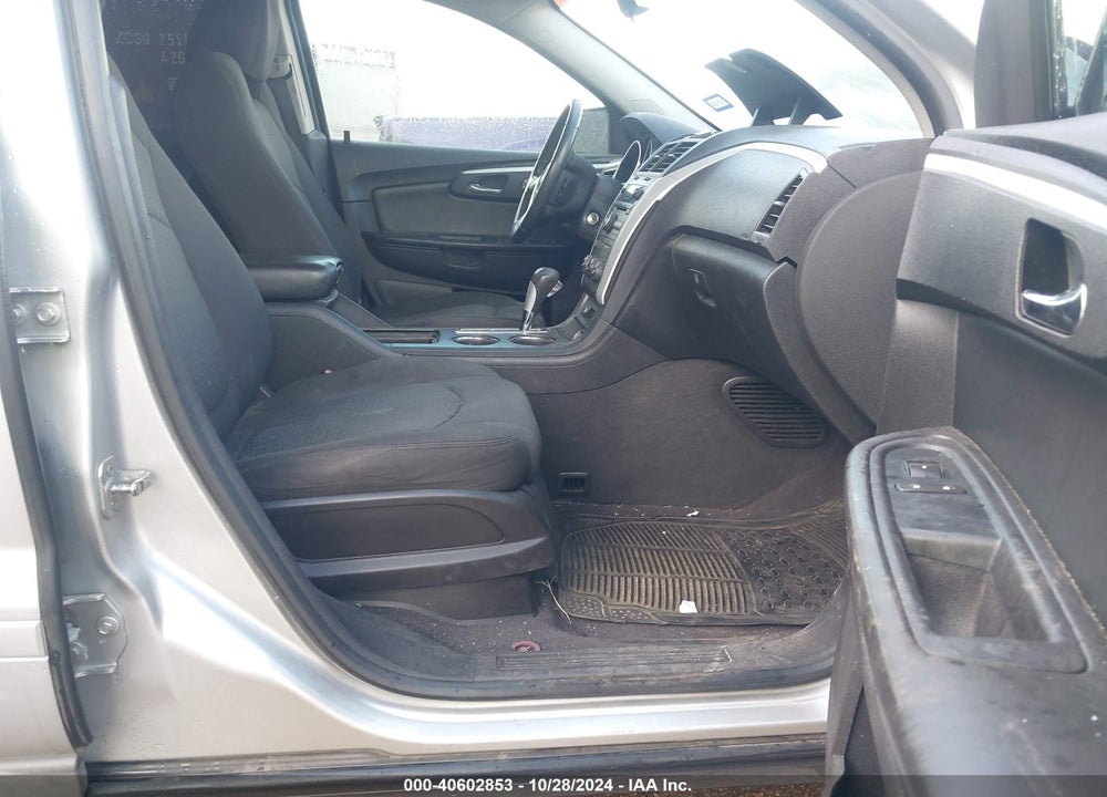 2010 CHEVROLET TRAVERSE LT VIN: 1GNLRFED4AS109057