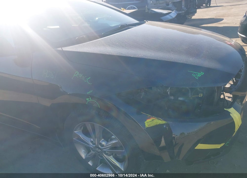2017 HYUNDAI ELANTRA SE VIN: 5NPD84LF3HH028181