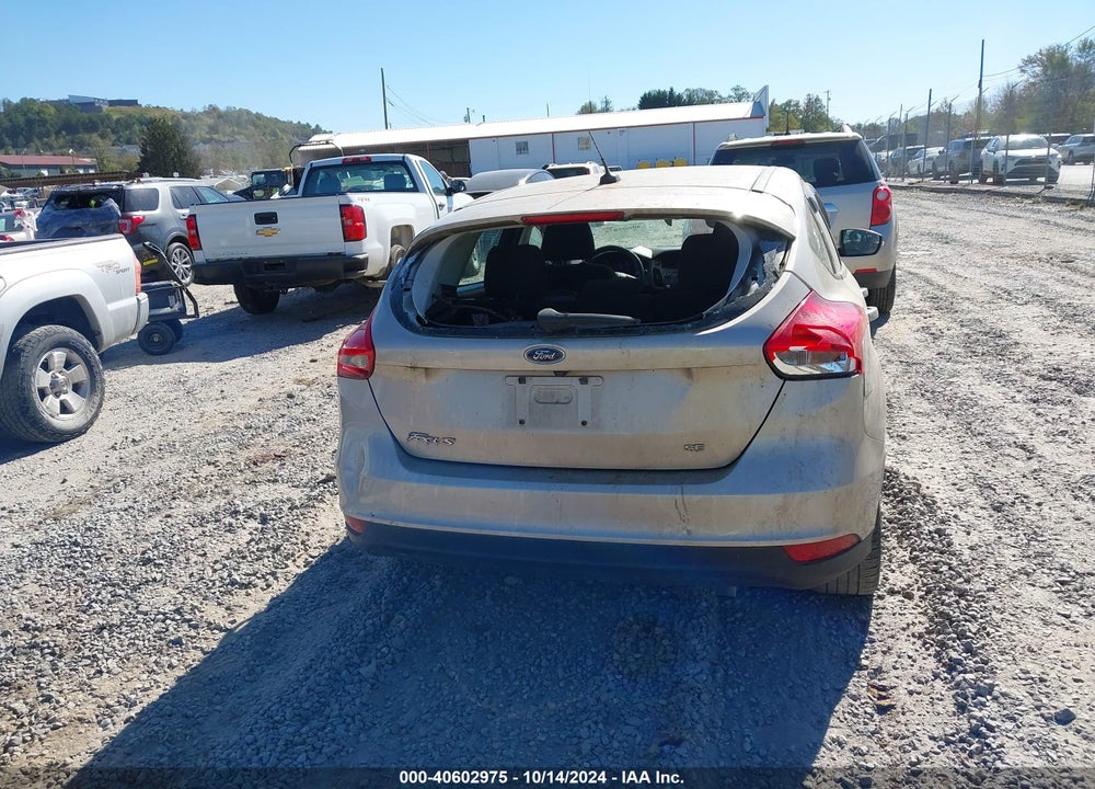2017 FORD FOCUS SE VIN: 1FADP3K28HL208284