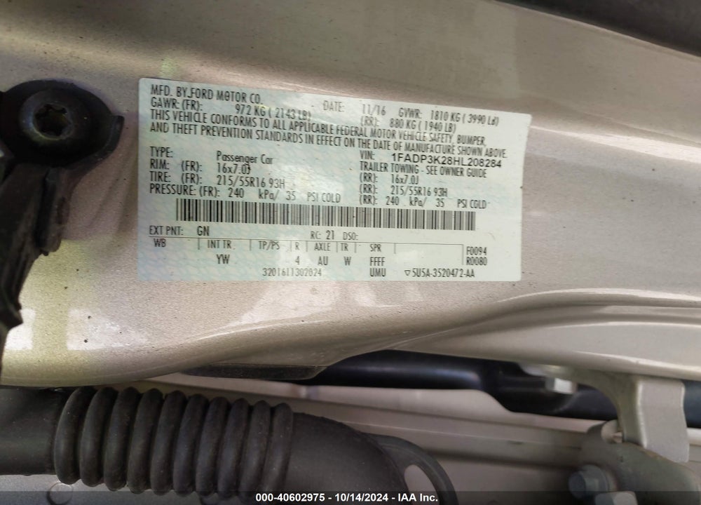 2017 FORD FOCUS SE VIN: 1FADP3K28HL208284
