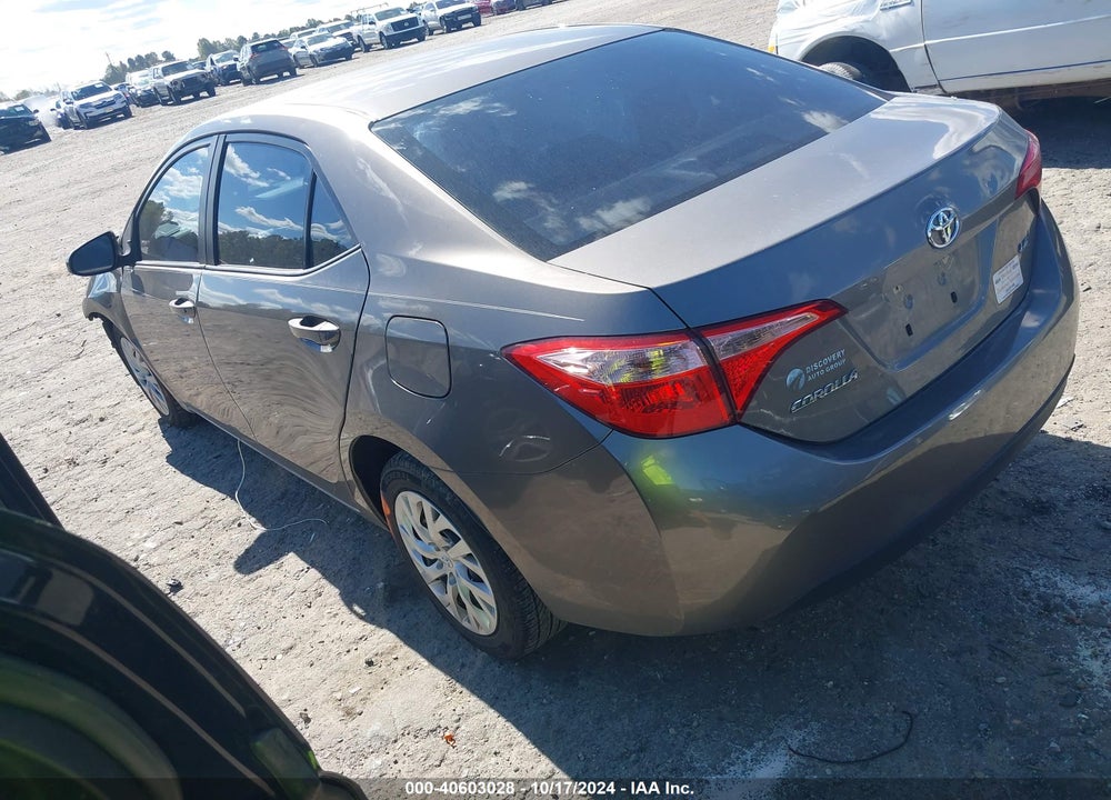 2018 TOYOTA COROLLA LE VIN: 2T1BURHE8JC035622