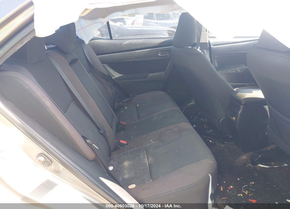2018 TOYOTA COROLLA LE VIN: 2T1BURHE8JC035622