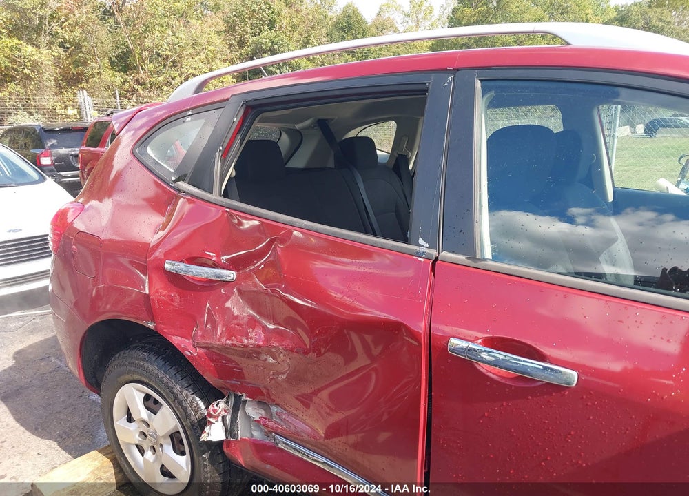 2015 NISSAN ROGUE SELECT S VIN: JN8AS5MV8FW253143