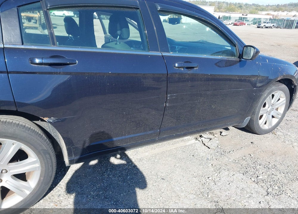 2011 CHRYSLER 200 TOURING VIN: 1C3BC1FB6BN584283