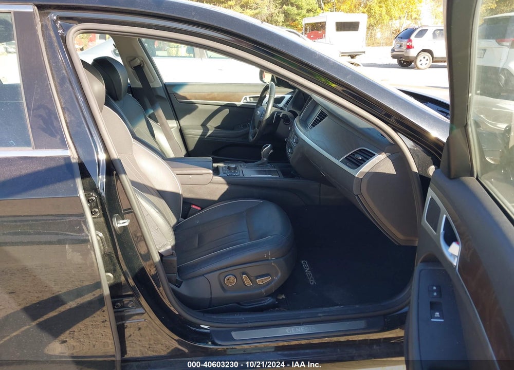 2015 HYUNDAI GENESIS 3.8 VIN: KMHGN4JE9FU091641