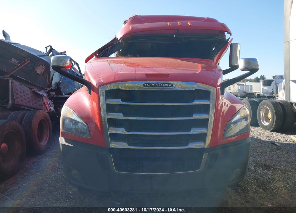 2021 FREIGHTLINER NEW CASCADIA 126 VIN: 1FUJHHDV2MLMD4107