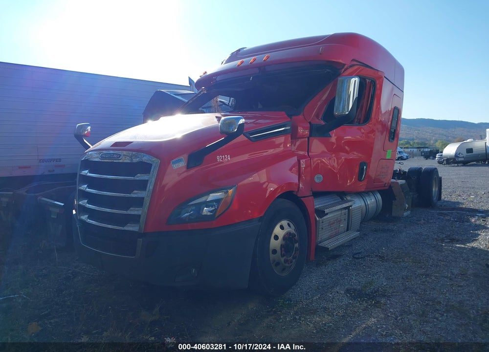 2021 FREIGHTLINER NEW CASCADIA 126 VIN: 1FUJHHDV2MLMD4107