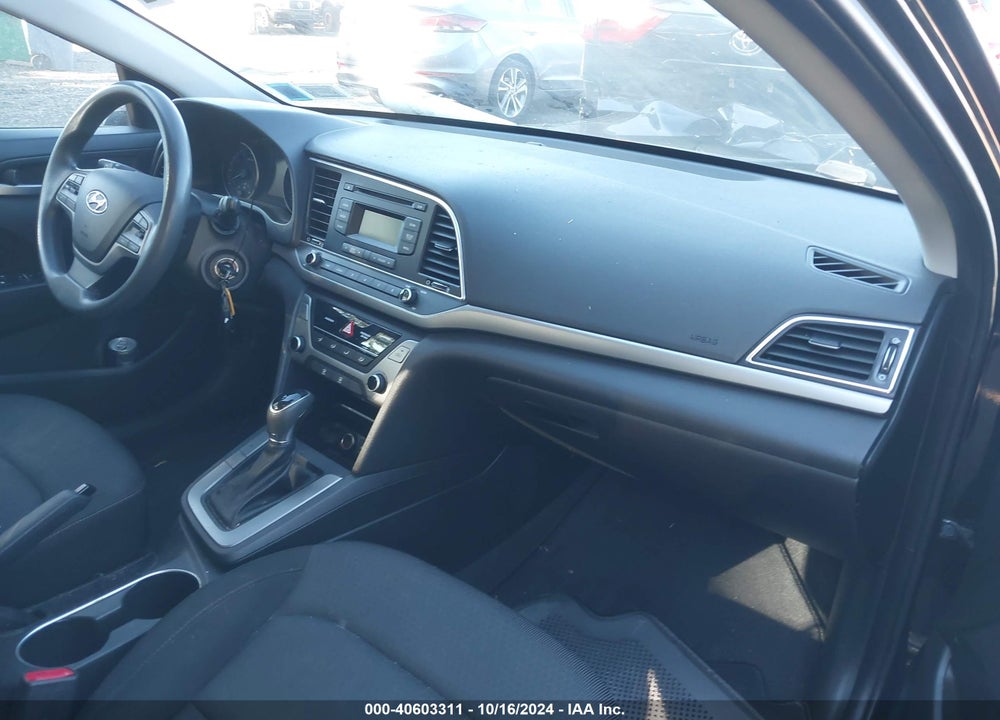 2018 HYUNDAI ELANTRA SE VIN: KMHD74LF1JU665936