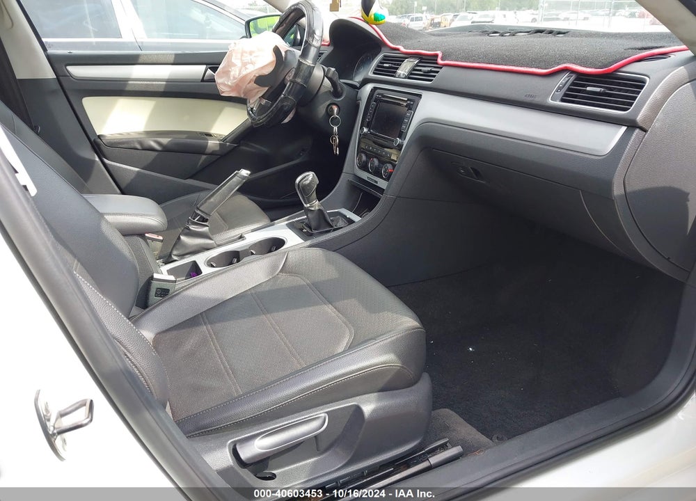2013 VOLKSWAGEN PASSAT 2.5L SE VIN: 1VWBH7A39DC022115