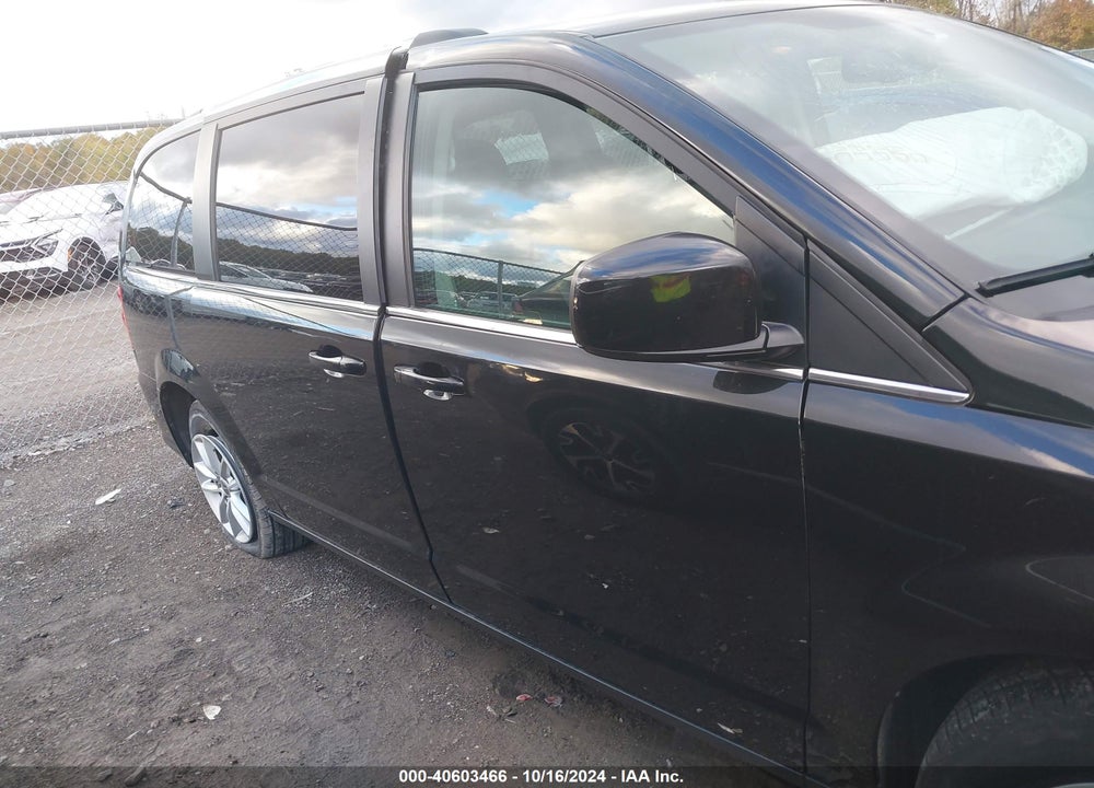 2018 DODGE GRAND CARAVAN SXT VIN: 2C4RDGCG4JR209018