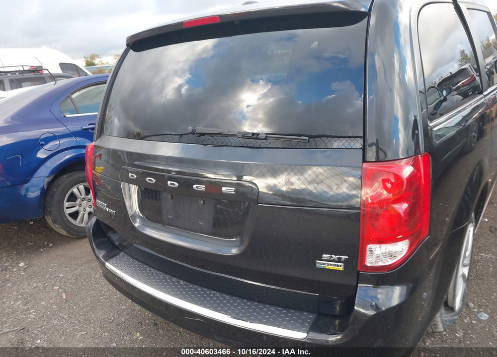 2018 DODGE GRAND CARAVAN SXT VIN: 2C4RDGCG4JR209018