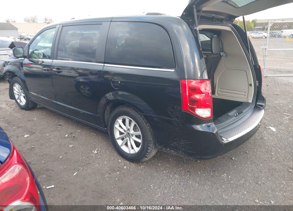 2018 DODGE GRAND CARAVAN SXT VIN: 2C4RDGCG4JR209018