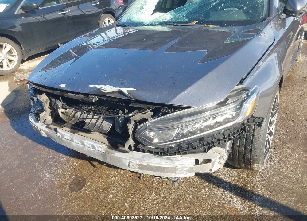 2018 HONDA ACCORD LX VIN: 1HGCV1F1XJA056190