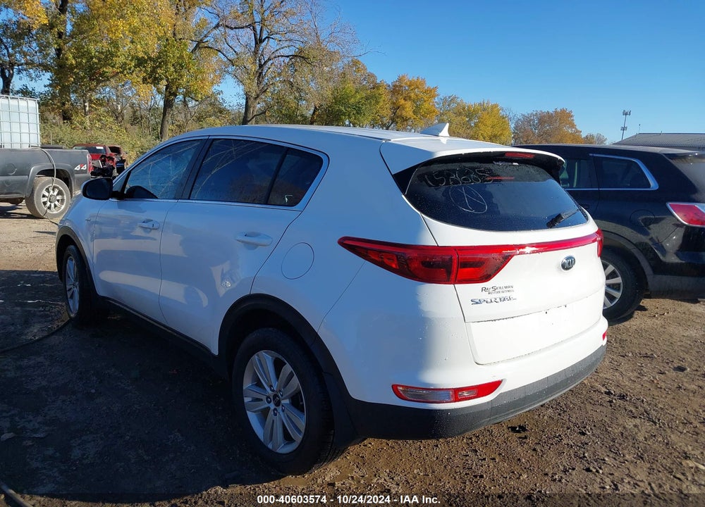 2017 KIA SPORTAGE LX VIN: KNDPMCAC1H7158685