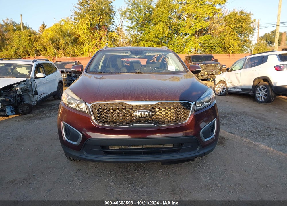2017 KIA SORENTO 2.4L LX VIN: 5XYPG4A39HG266391