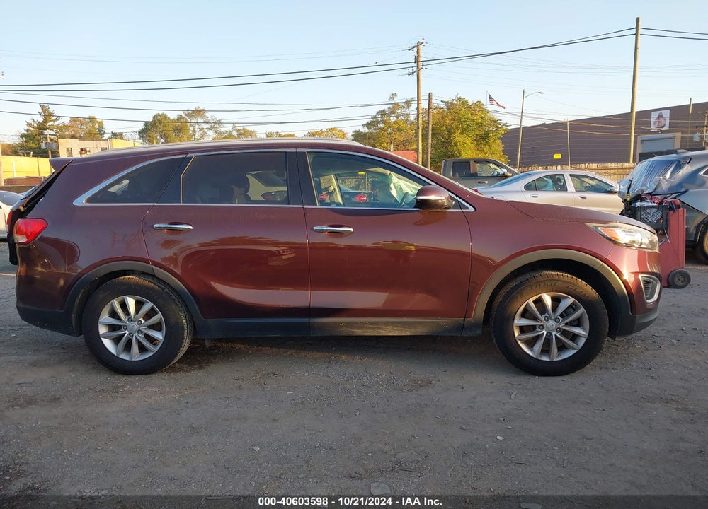 2017 KIA SORENTO 2.4L LX VIN: 5XYPG4A39HG266391