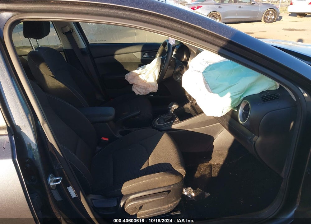 2019 KIA FORTE FE VIN: 3KPF24AD0KE107248
