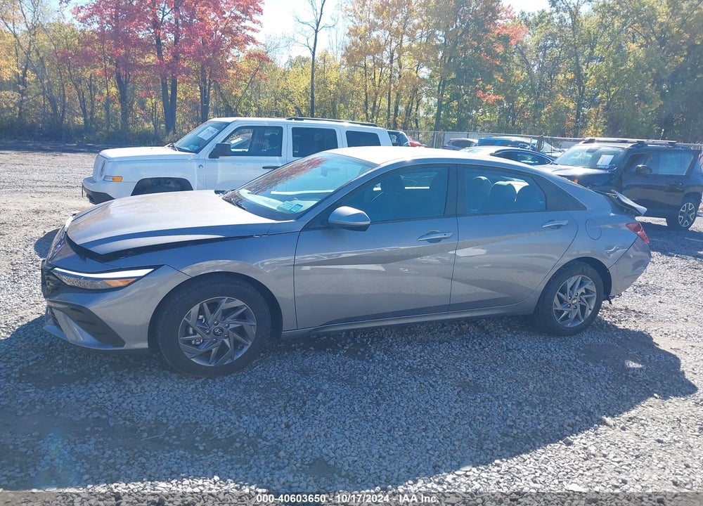 2024 HYUNDAI ELANTRA SEL VIN: KMHLM4DG4RU809793