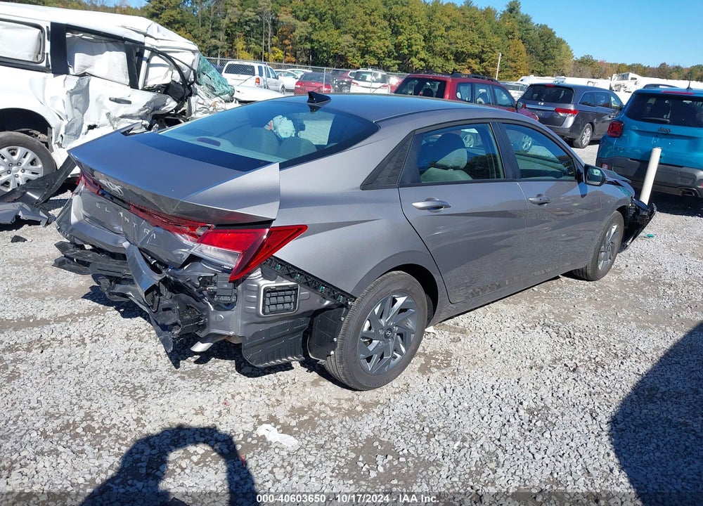 2024 HYUNDAI ELANTRA SEL VIN: KMHLM4DG4RU809793