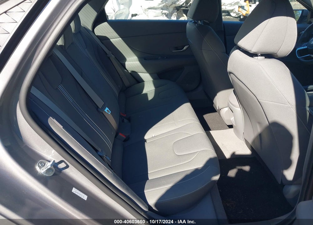 2024 HYUNDAI ELANTRA SEL VIN: KMHLM4DG4RU809793