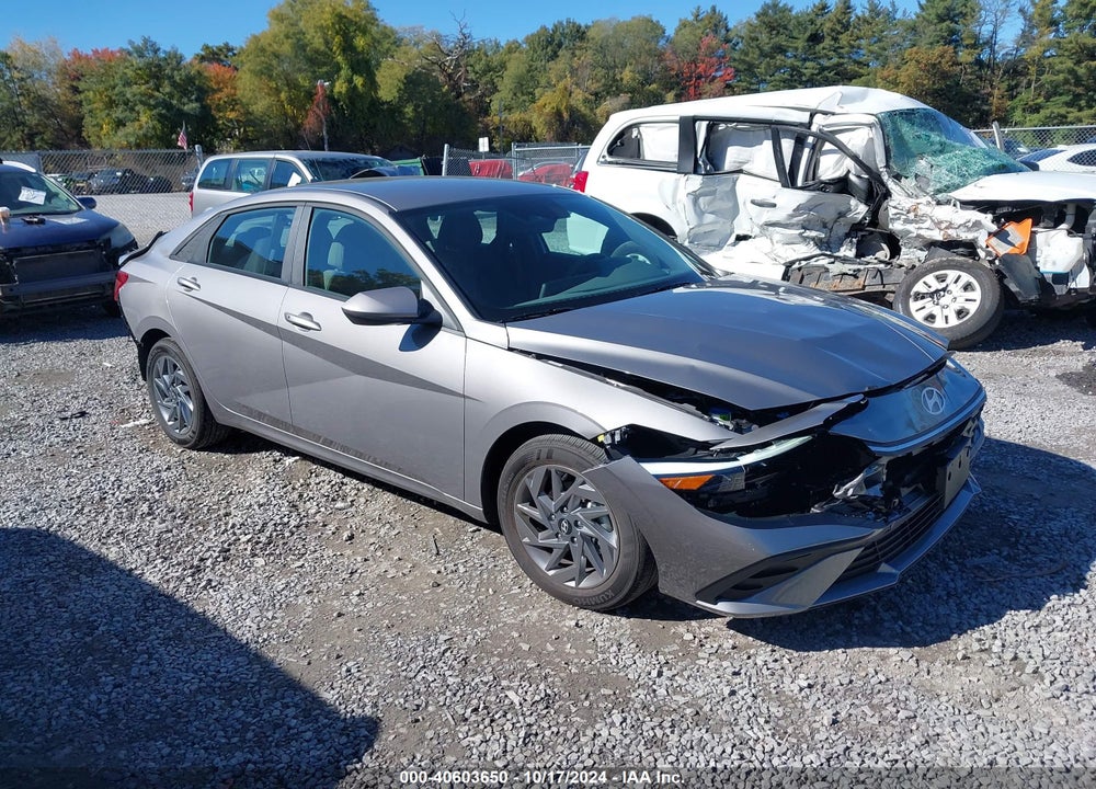 2024 HYUNDAI ELANTRA SEL VIN: KMHLM4DG4RU809793