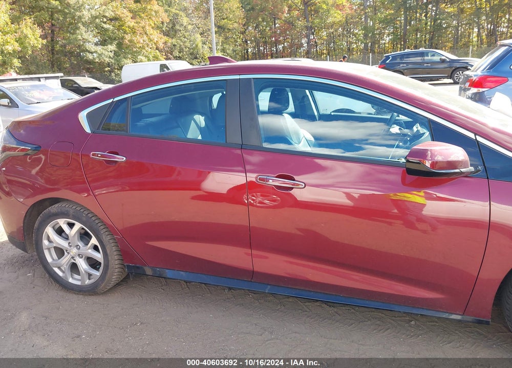 2017 CHEVROLET VOLT VIN: 1G1RB6S52HU158396