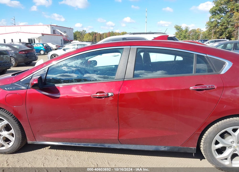 2017 CHEVROLET VOLT VIN: 1G1RB6S52HU158396