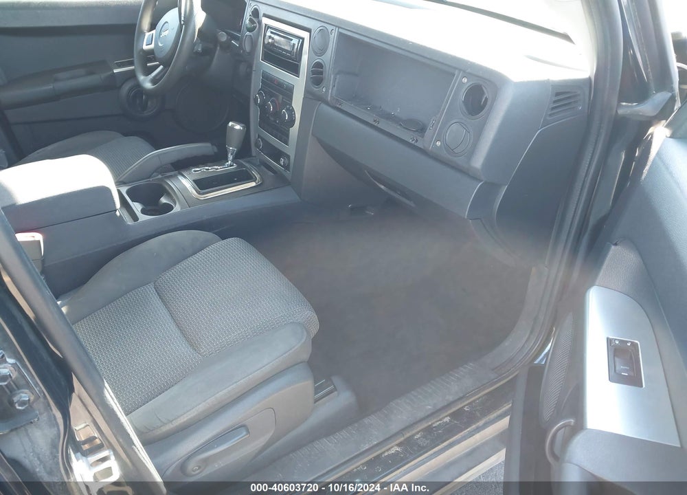 2008 JEEP COMMANDER SPORT VIN: 1J8HH48K78C209277