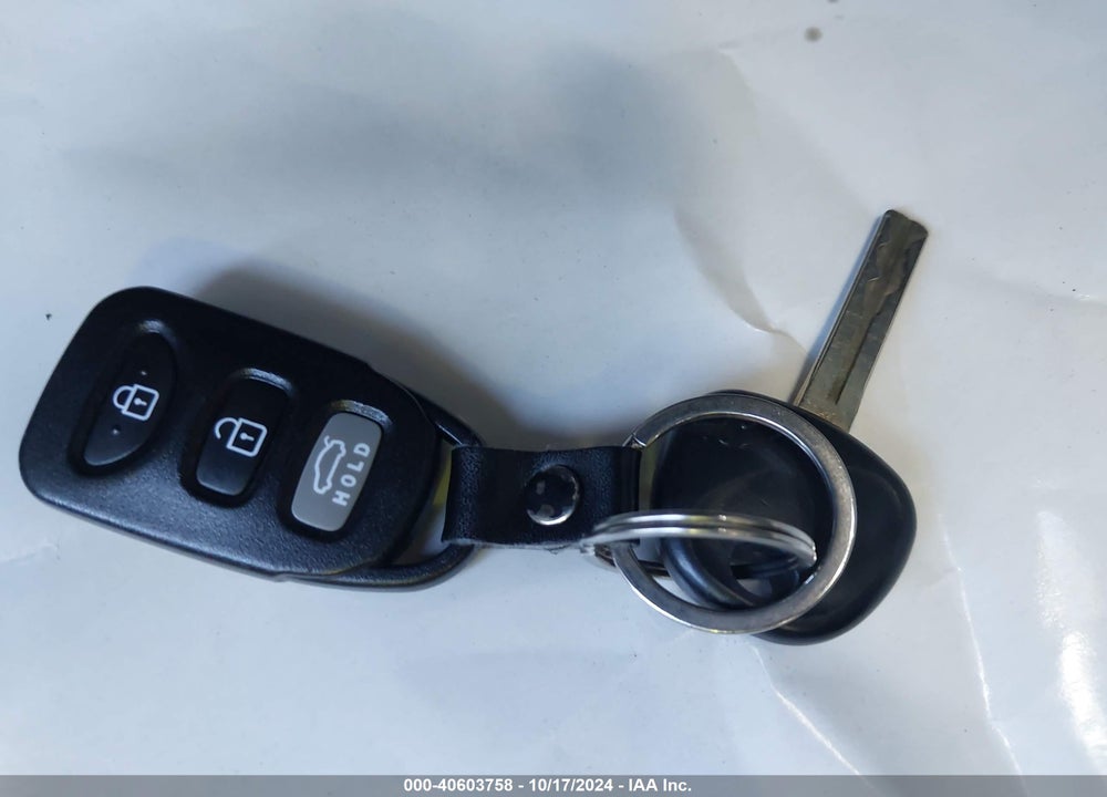 2013 HYUNDAI SONATA GLS VIN: 5NPEB4AC8DH690850