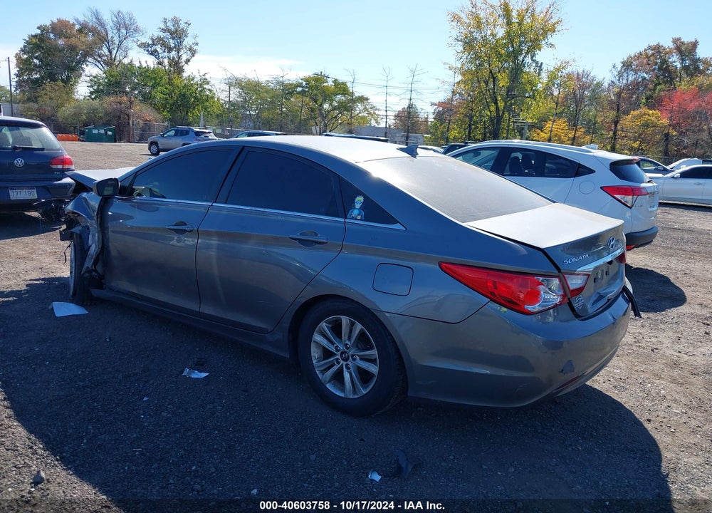 2013 HYUNDAI SONATA GLS VIN: 5NPEB4AC8DH690850