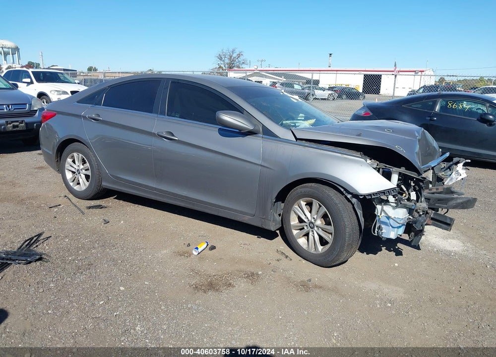 2013 HYUNDAI SONATA GLS VIN: 5NPEB4AC8DH690850