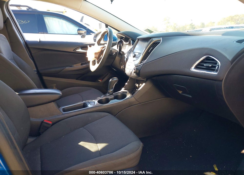 2017 CHEVROLET CRUZE LT AUTO VIN: 1G1BE5SM8H7274758