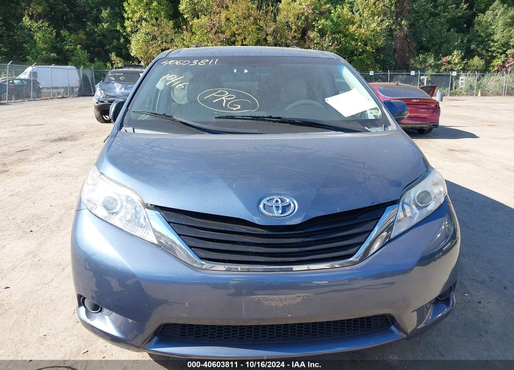 2014 TOYOTA SIENNA LE V6 8 PASSENGER VIN: 5TDKK3DC8ES452971