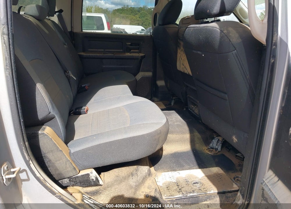 2023 RAM 1500 CLASSIC TRADESMAN 4X4 5'7 BOX VIN: 3C6RR7KT0PG562975