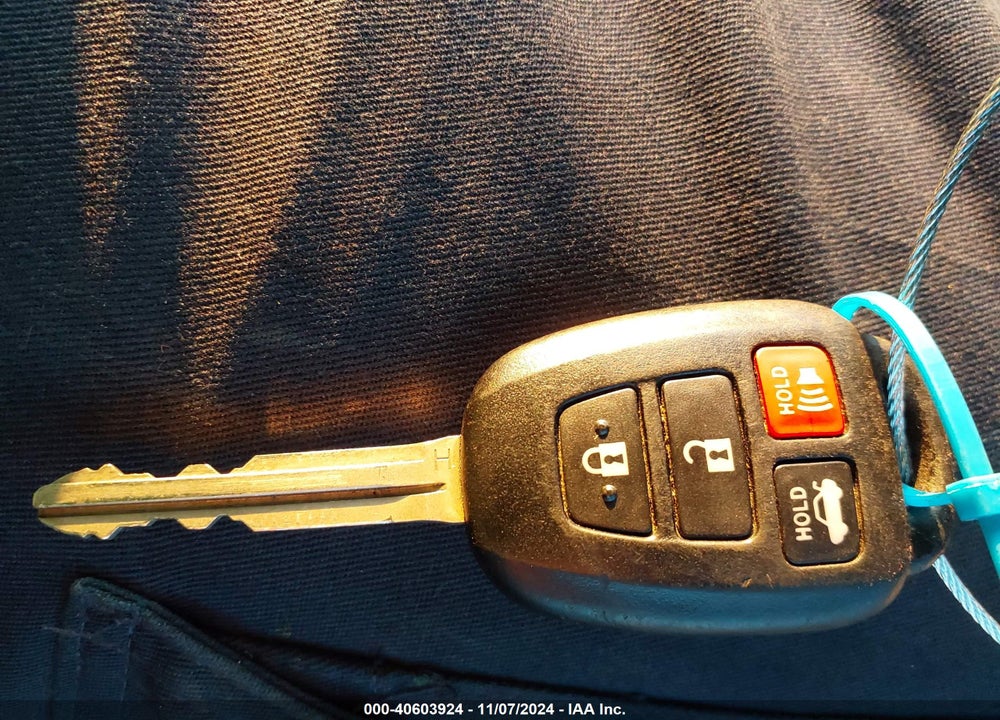 2015 TOYOTA CAMRY LE VIN: 4T1BF1FK4FU988693