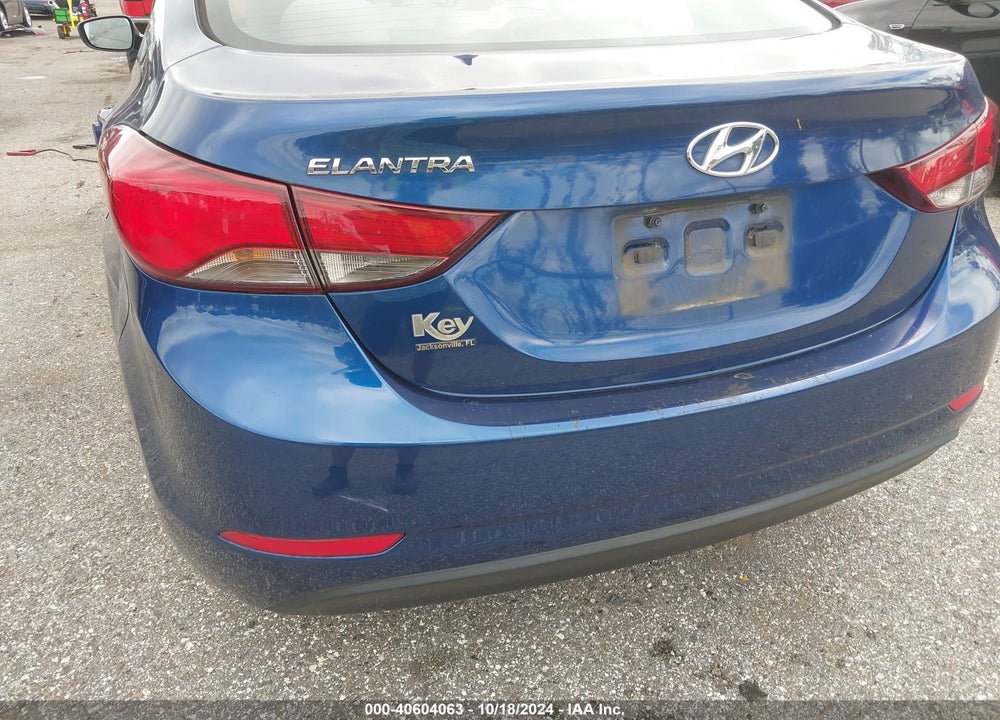 2016 HYUNDAI ELANTRA SE VIN: 5NPDH4AE5GH781932