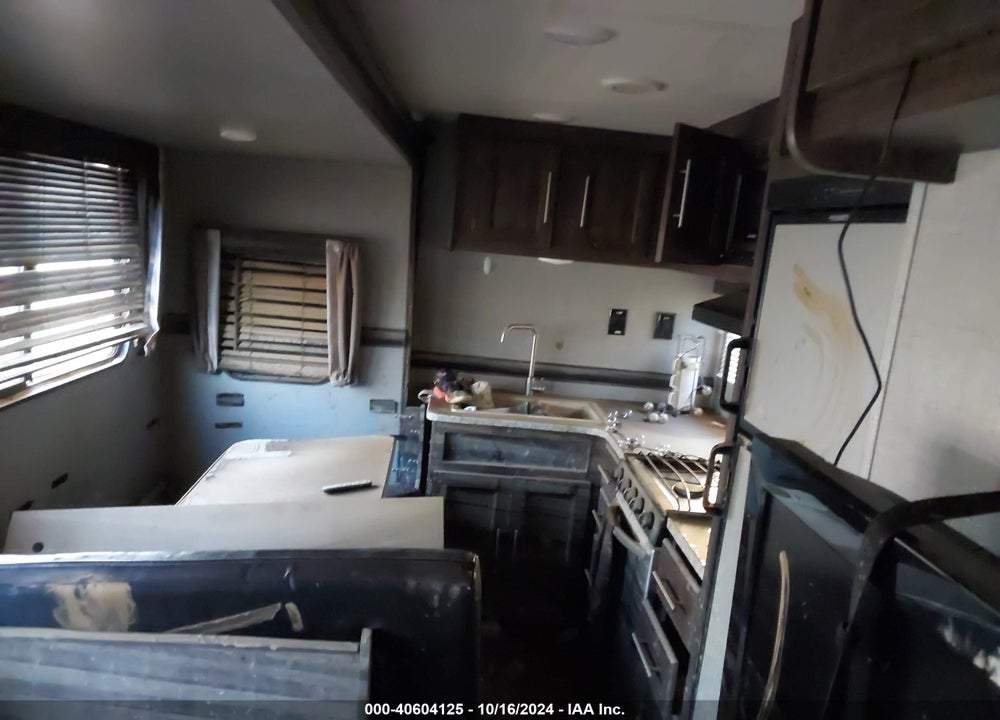2018 CROSSROADS TRAVEL TRLR VIN: 4YDT28024JS372483