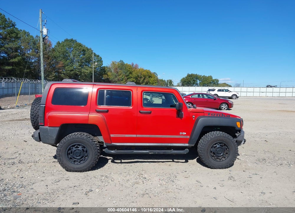 2008 HUMMER H3 SUV VIN: 5GTEN13E788128391
