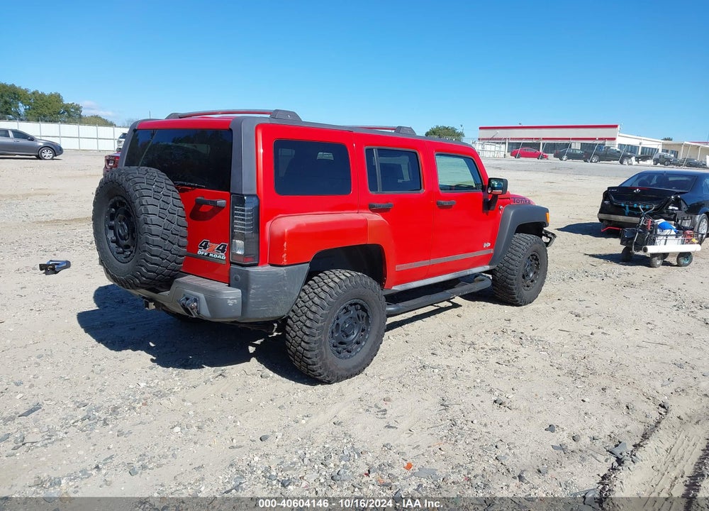 2008 HUMMER H3 SUV VIN: 5GTEN13E788128391