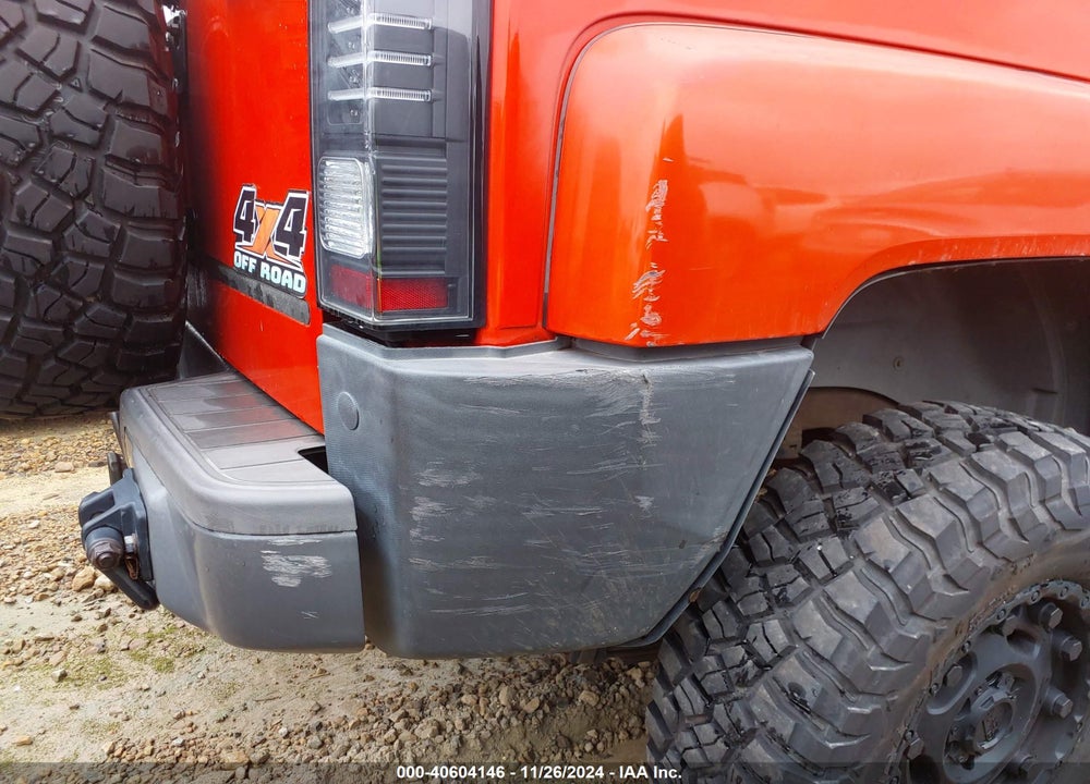 2008 HUMMER H3 SUV VIN: 5GTEN13E788128391