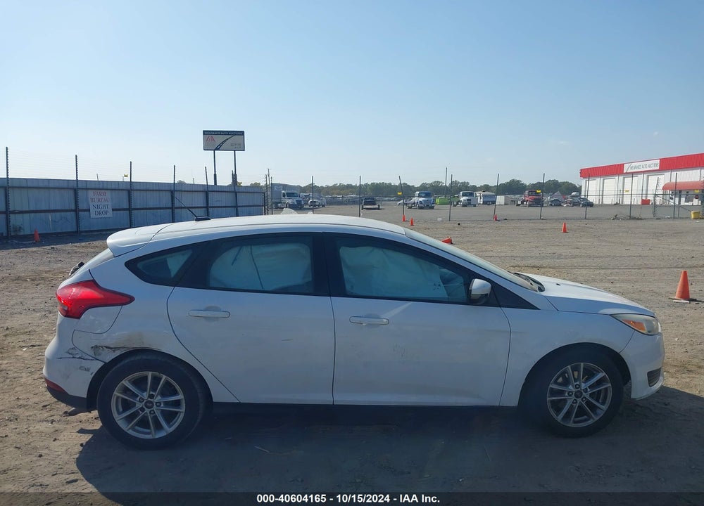 2017 FORD FOCUS SE VIN: 1FADP3K29HL202137