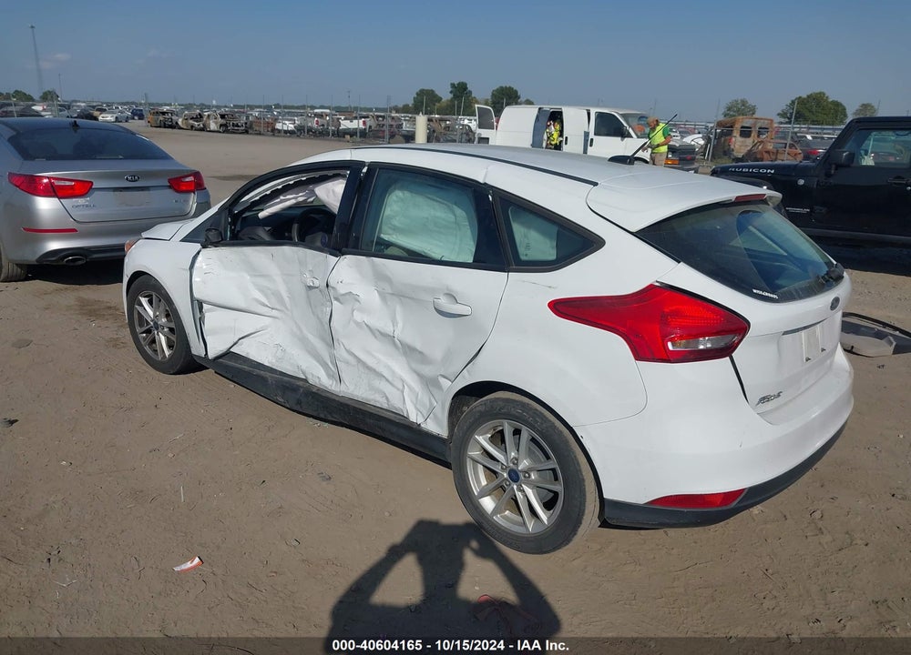 2017 FORD FOCUS SE VIN: 1FADP3K29HL202137