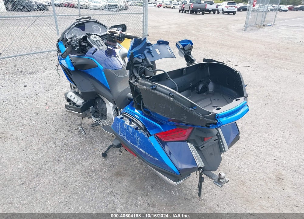 2022 HONDA GL1800 VIN: JH2SC7905NK400022