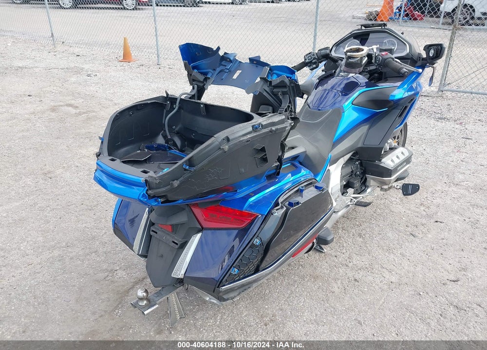 2022 HONDA GL1800 VIN: JH2SC7905NK400022