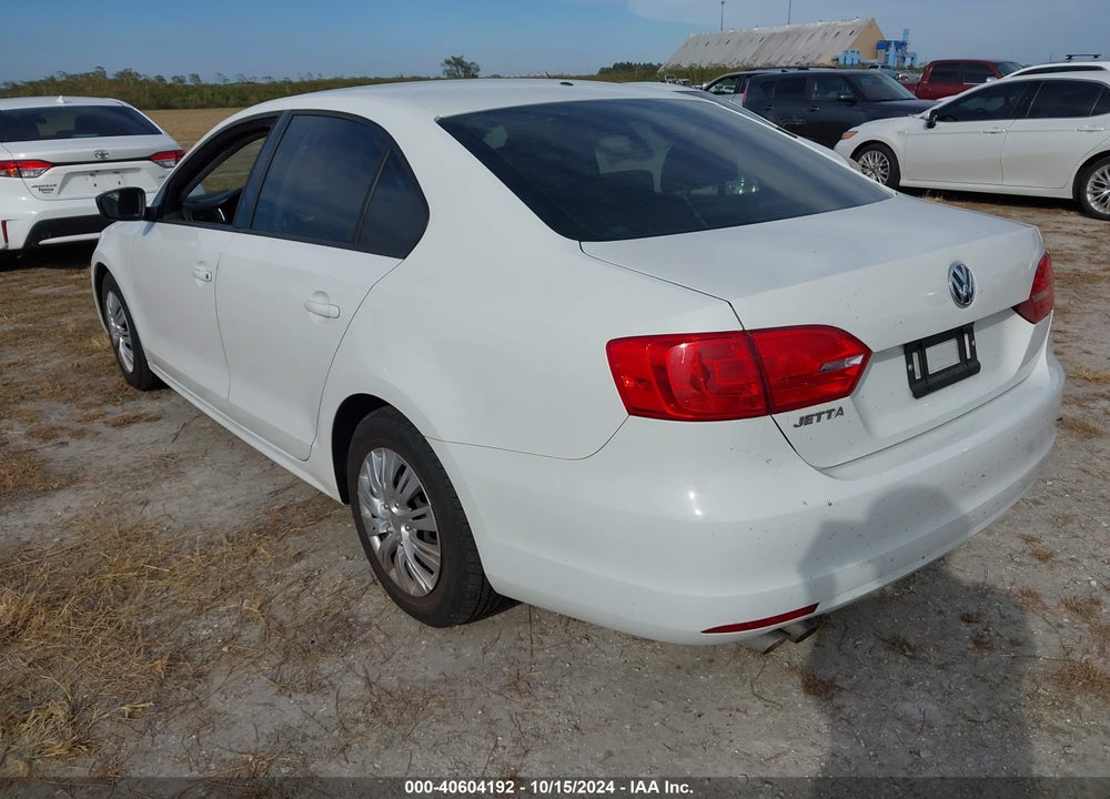 2014 VOLKSWAGEN JETTA 2.0L S VIN: 3VW2K7AJ8EM303774