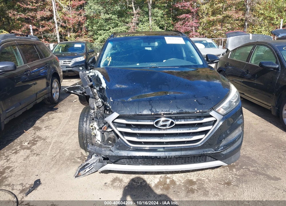 2017 HYUNDAI TUCSON VALUE VIN: KM8J33A20HU560288
