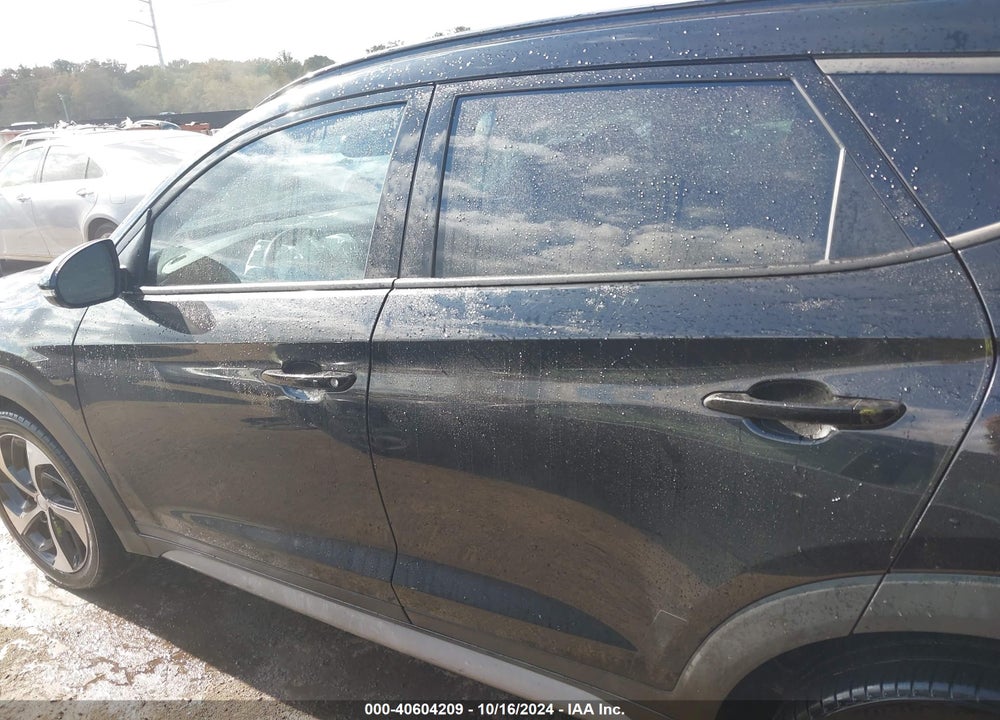 2017 HYUNDAI TUCSON VALUE VIN: KM8J33A20HU560288